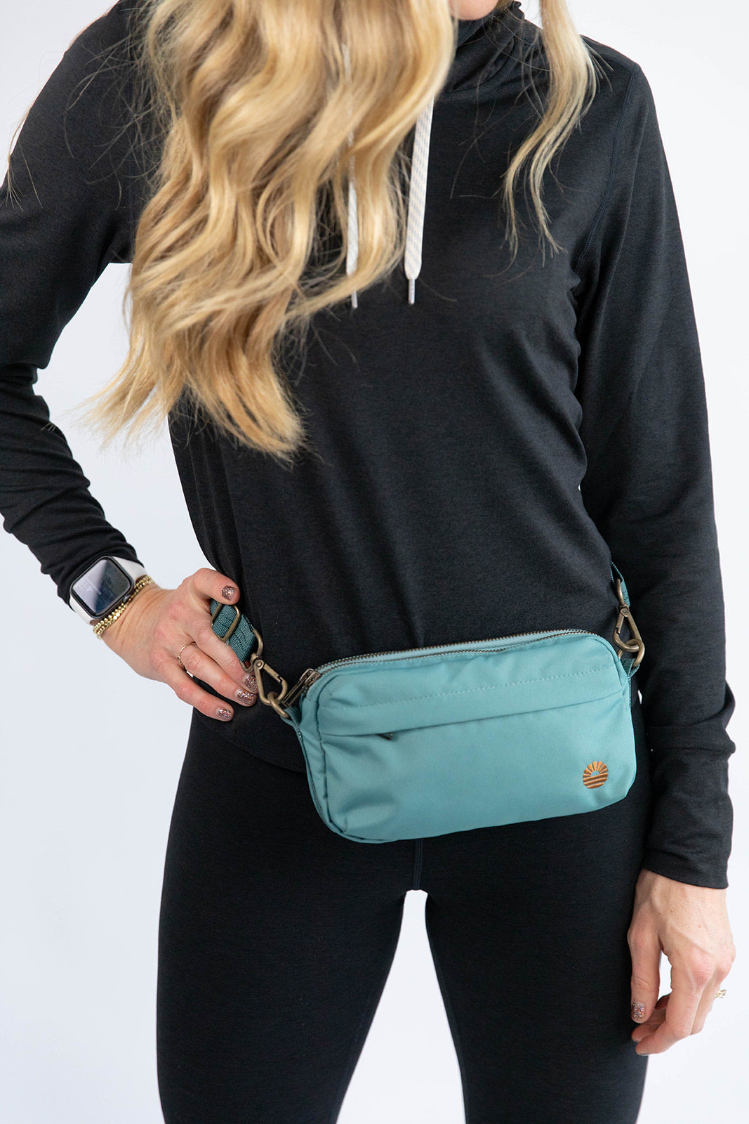 Tobiq dual pocket black Fanny pack and cross good body